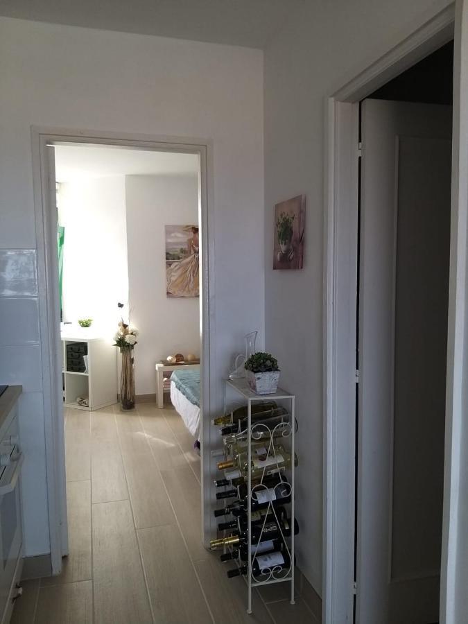 Neu Renoviertes, Huebsches Und Gemuetliches Mit Balkon Und Meerblick Apartment *